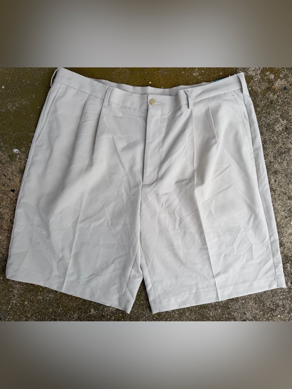 Men's NWT! Pro Tour beige Golf Shorts